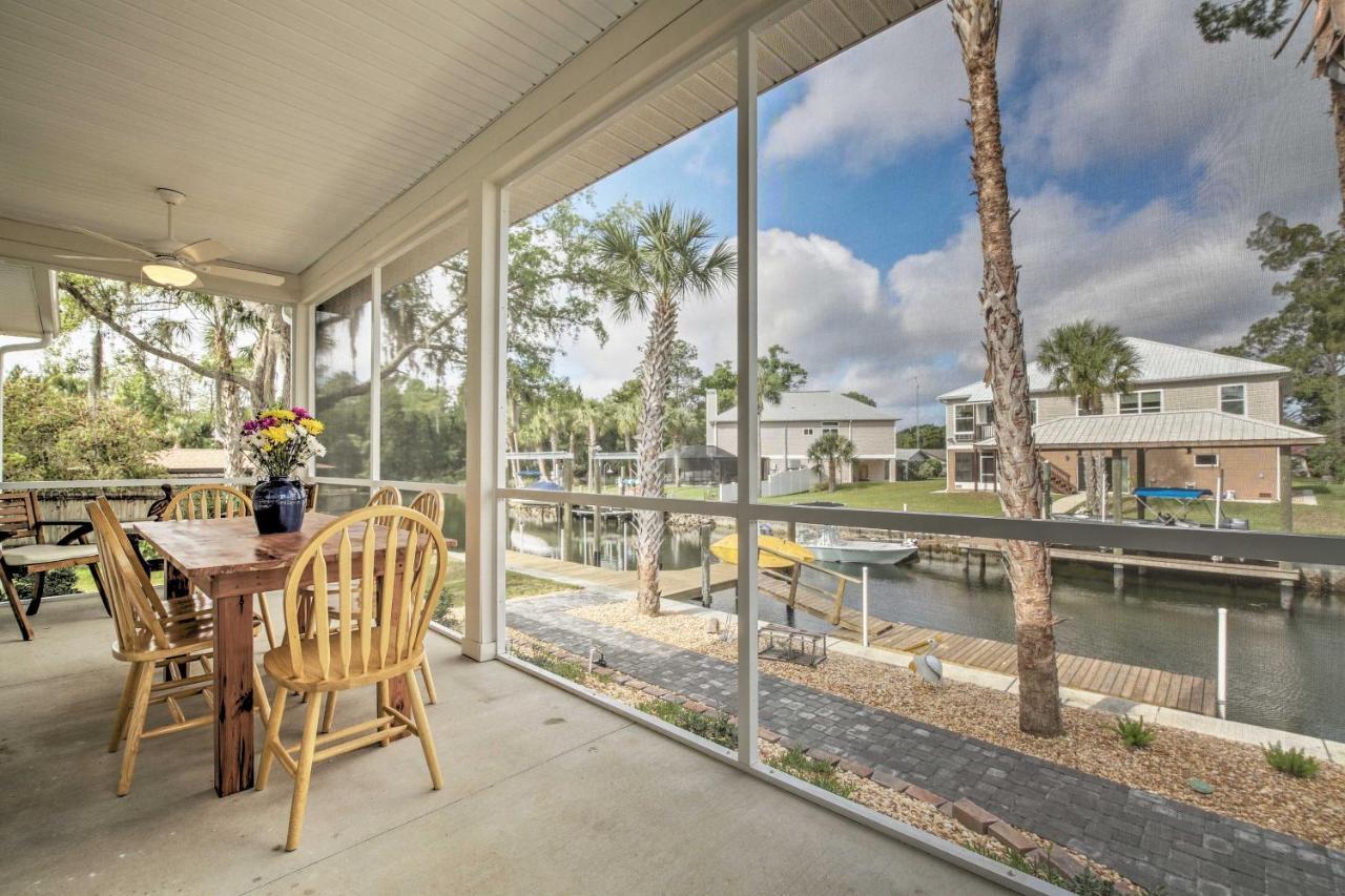 Canalside Crystal River Home With Dock And Kayaks Kültér fotó