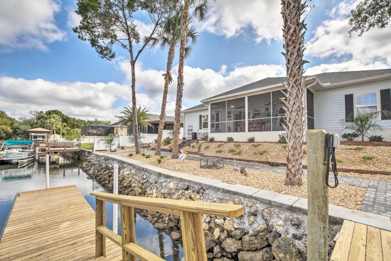 Canalside Crystal River Home With Dock And Kayaks Kültér fotó